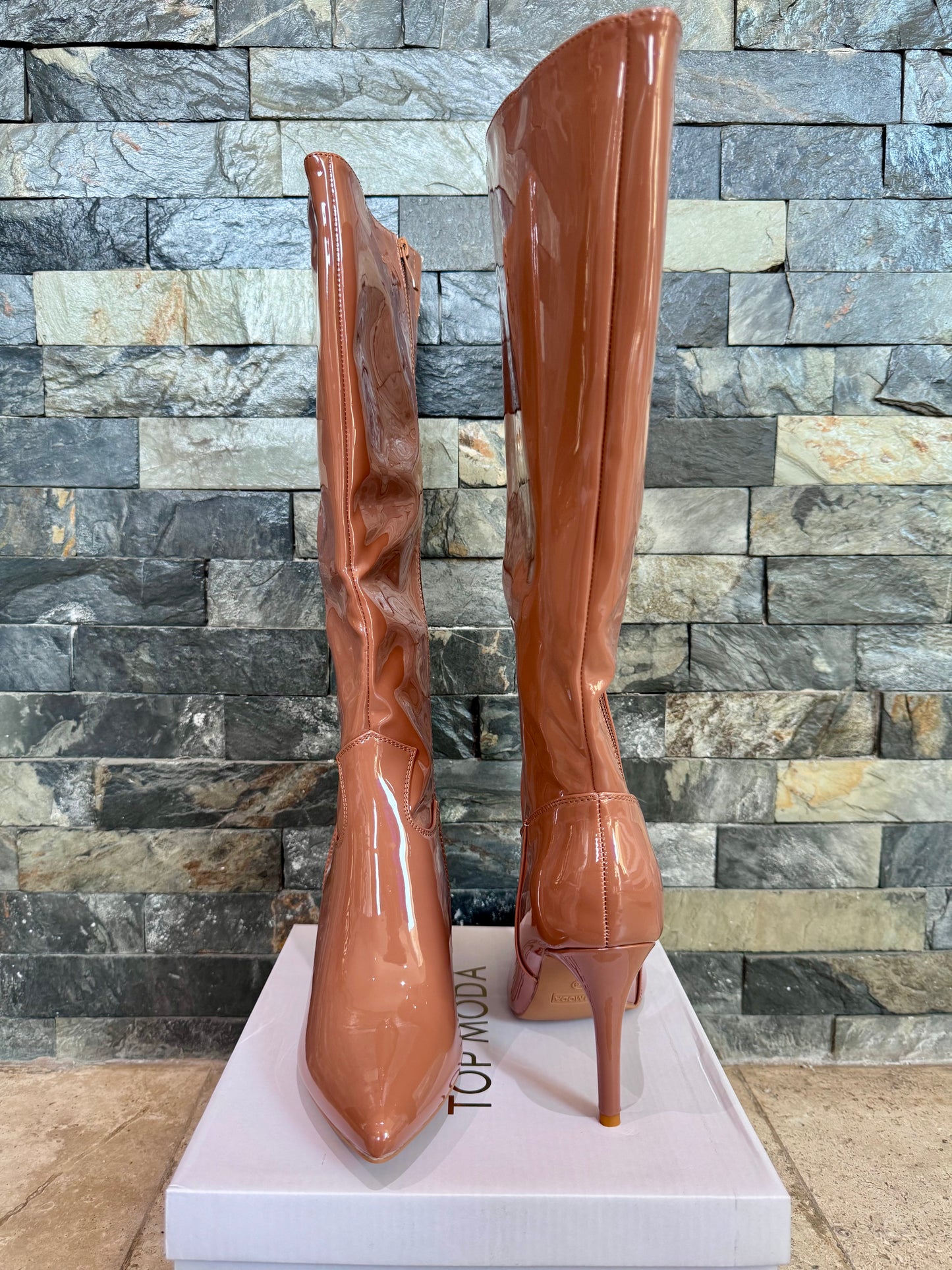 Botas de charol hazel