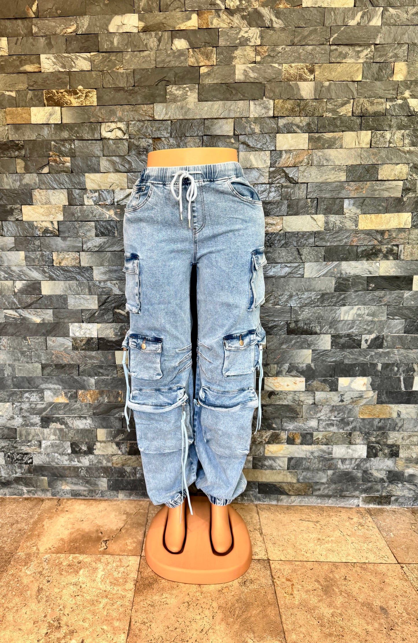 jogger denim light wash