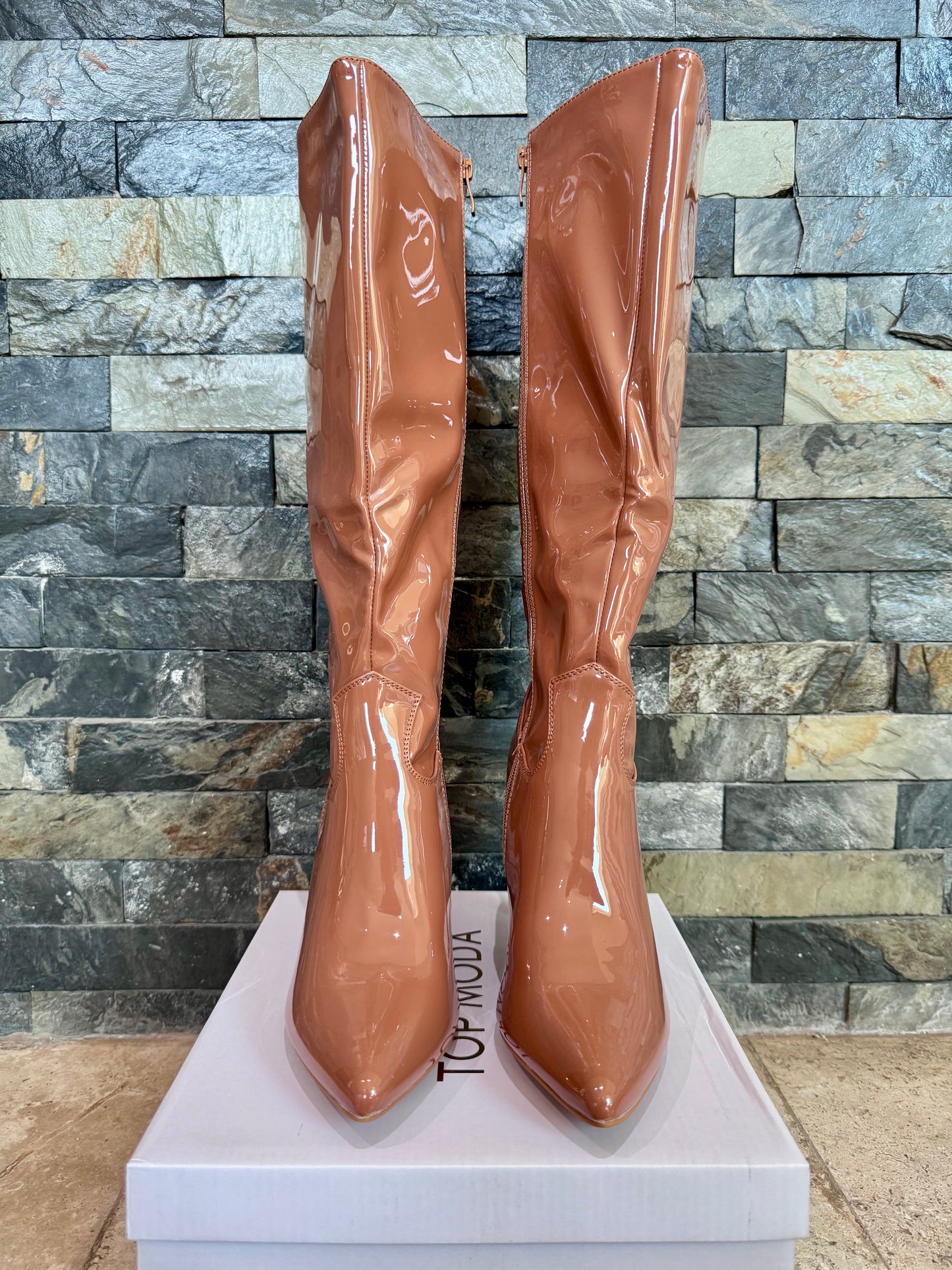 Botas de charol hazel