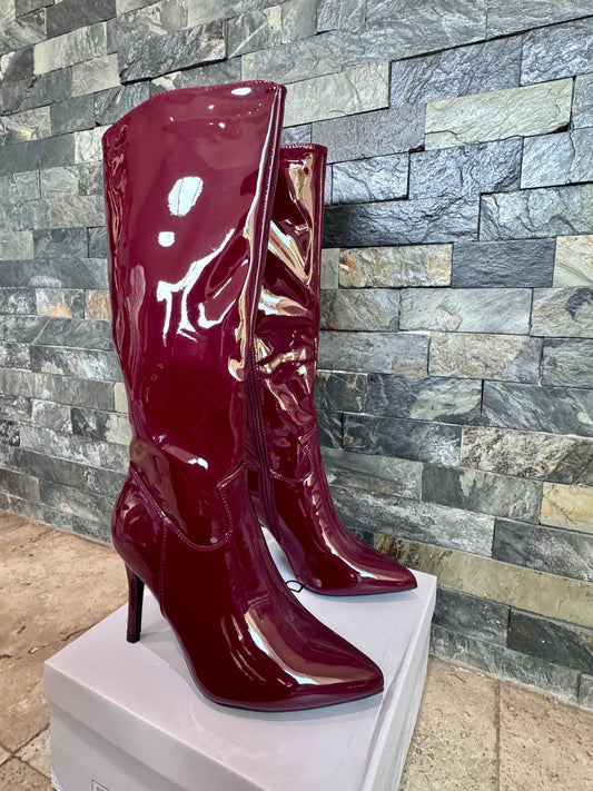 Botas de charol cherry