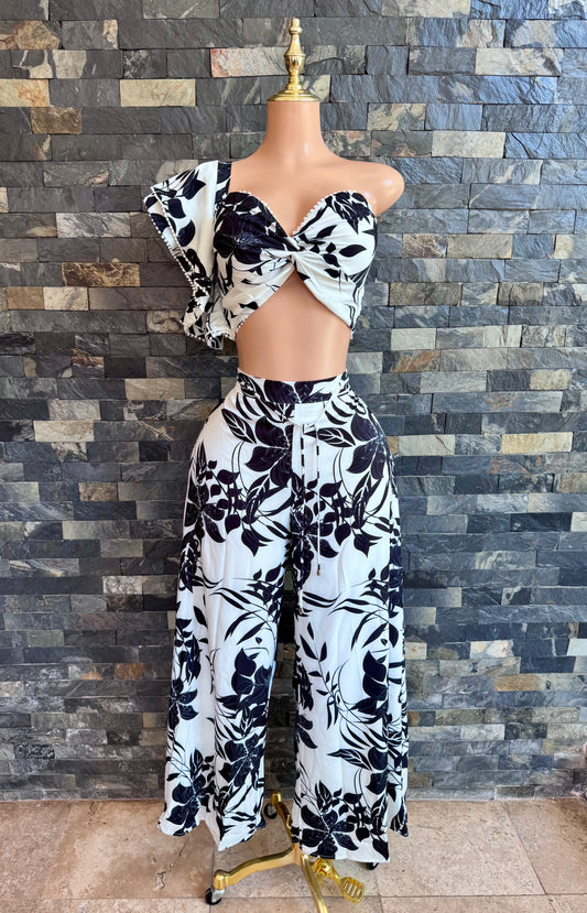 Set floral blanco y negro