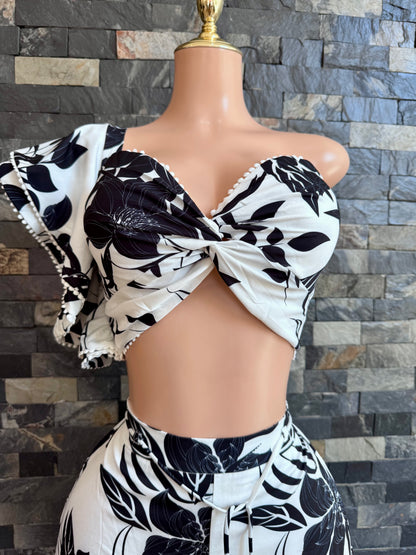 Set floral blanco y negro