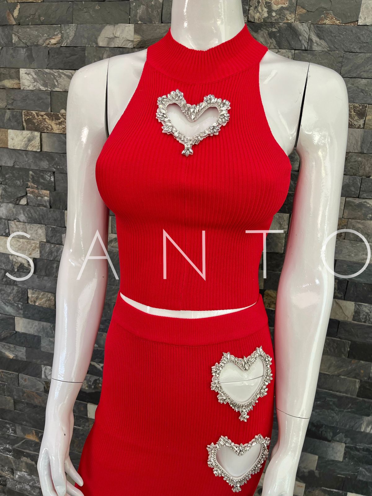 CONJUNTO ROJO CORAZONES